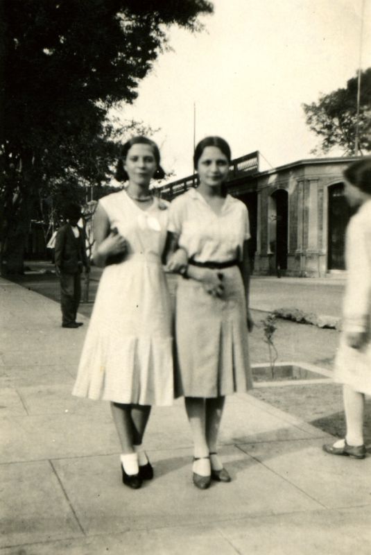 RFT.AVM.7.04.07. Zoila y su amiga Ercilia